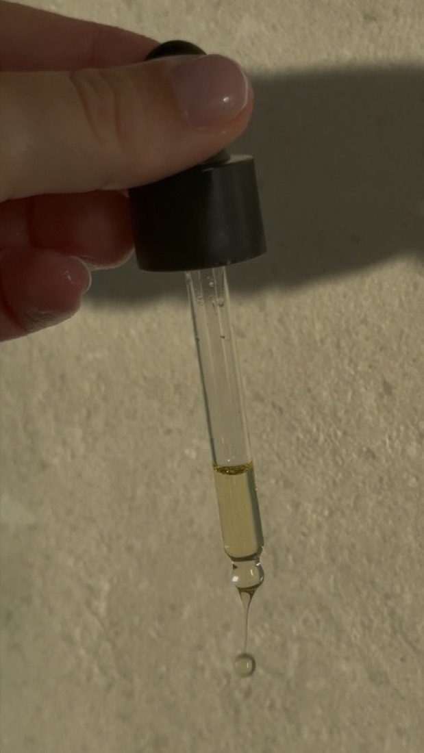 Pipette de sérum en gros plan